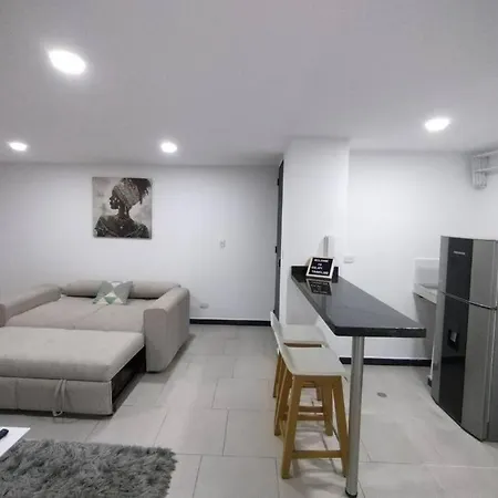 Moderno Apartamento Cerca Al Aeropuerto Bogotá Exterior photo